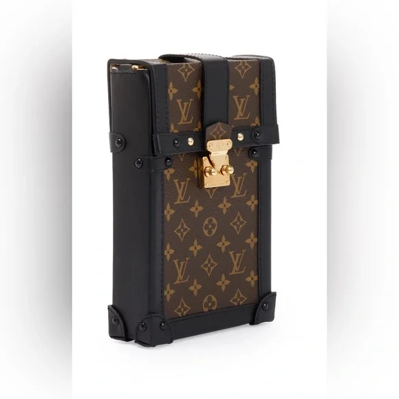 Louis Vuitton Monogram Pochette Trunk Verticale with Strap - Picture 7 of 11